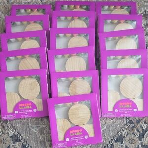 Mondo Llama Wood Paint Your Own Kit